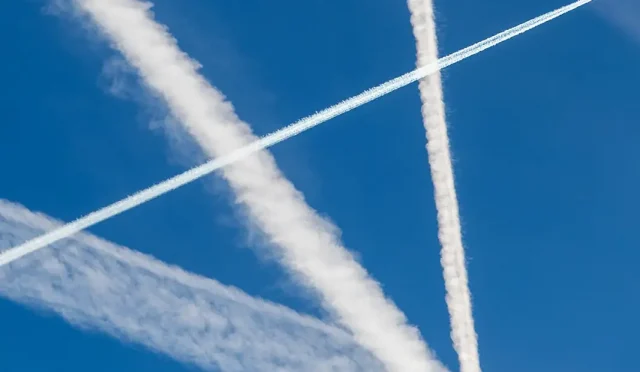 Chemtrails Nedir? Chemtrails Bir Komplo Teorisi mi?