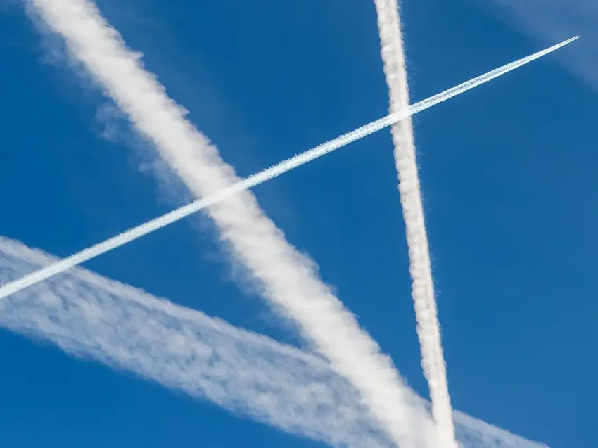 Chemtrails Nedir? Chemtrails Bir Komplo Teorisi mi?